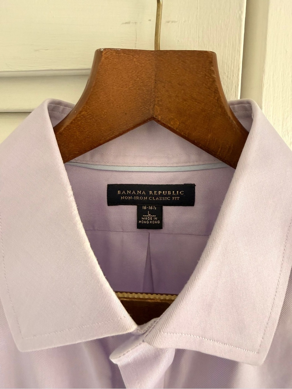 Banana Republic Men's Lavender Dress Shirt - Non-Iron Classic Fit